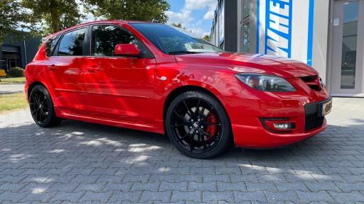 Mazda 3 MPS met 18 inch Sparco Podio