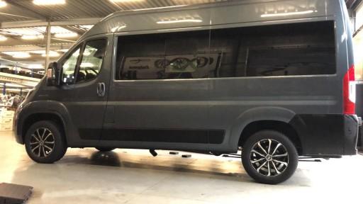Fiat Ducato met 17 inch MSW 48 black polished