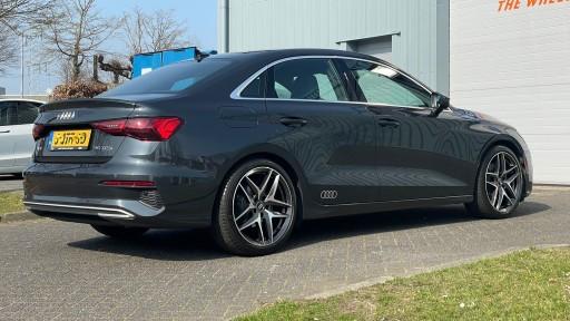 Audi A3 met 18 inch Borbet Z Mistral grey polished velgen