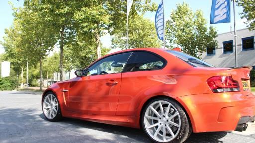 BMW 1M coupe met 19 inch Vossen VFS-1 velgen