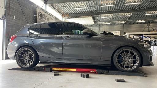 BMW 1-serie met 19 inch Ispiri FFR6 carbon brushed velgen