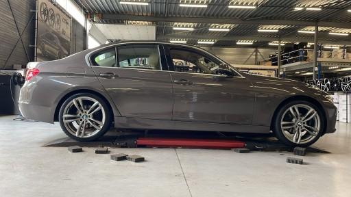 BMW 3-serie F30 met 19 inch Wheelworld WH29 velgen