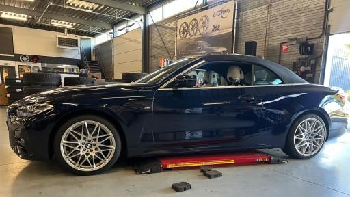 BMW 4-serie cabrio met 19 inch Carmani CA18 knut zilver velgen