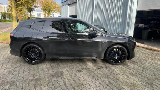 BMW IX met 22 inch GMP Sparta black velgen