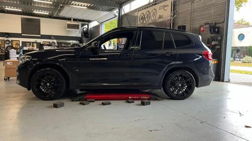 BMW X3 met 20 inch GMP Specter black velgen