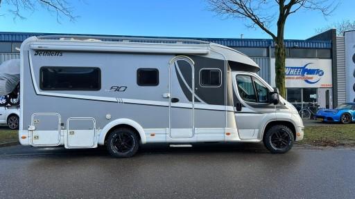 Fiat Ducato camper met 16 inch Autec Quantro black + BF Goodrich banden