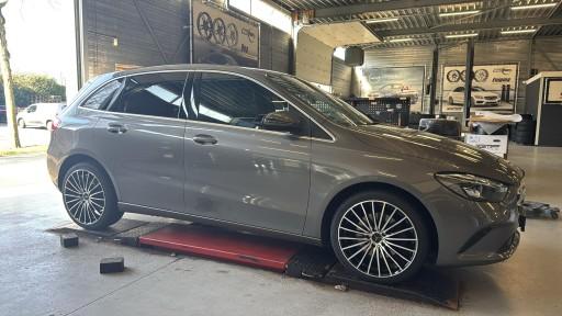 Mercedes B-klasse met 19 inch Carmani CA24 velgen