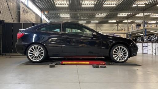 Mercedes C Sportcoupe met 18 inch GMP Stellar silver