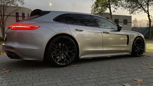 Porsche Panamera met 22 inch Vossen HF-2 black velgen