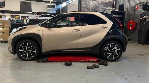 Toyota Aygo X met 17 inch MSW 80-4 velgen