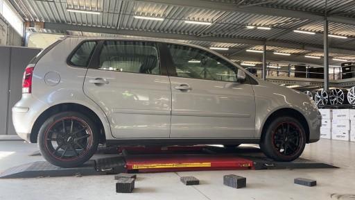 VW Polo met 15 inch IA Red Hot