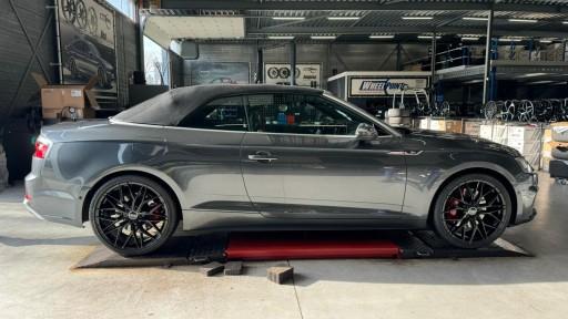 Audi A5 met 20 inch Riviera RF101 zwarte velgen.jpeg