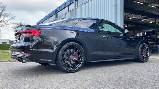 Audi S5 met 20 inch Concaver CVR1 Carbon Graphite velgen.jpeg