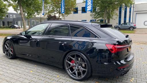 Audi S6 C8 met 22 inch Vossen HF-5 gunmetal velgen.jpeg