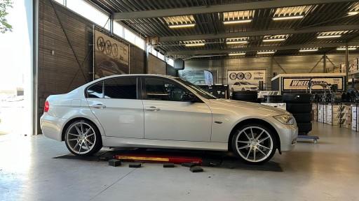 BMW 3-serie E90 met 19 inch Veemann V-FS25 velgen.jpeg