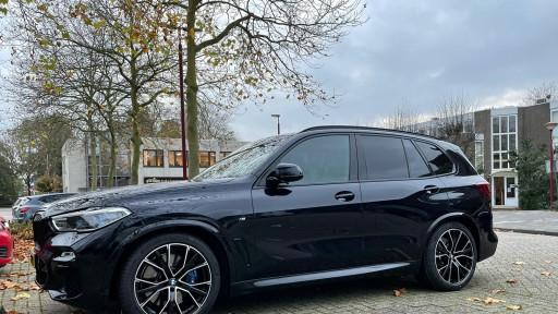 BMW X5 met 21 inch GMP Gunner FP-Black.jpeg