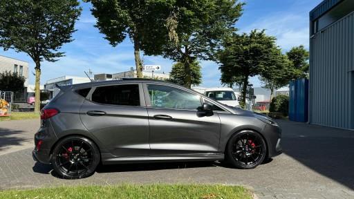 Ford Fiesta ST met 18 inch Sparco Assetto Gara black velgen.jpeg