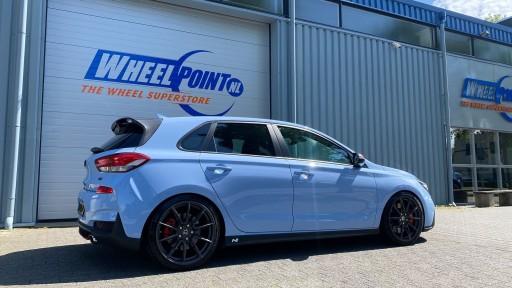 Hyundai I30N Performance met 19 inch Tomason TN27 superlight velgen 2.jpeg