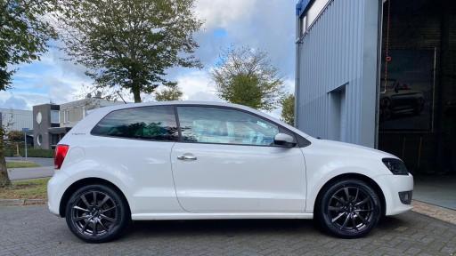 VW Polo met 16 inch Oxxo Vidorra dark.jpeg